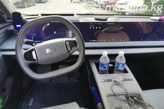 Geely Galaxy E8 665 Electro AT