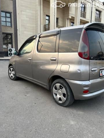 Toyota FunCargo 1.3 AT