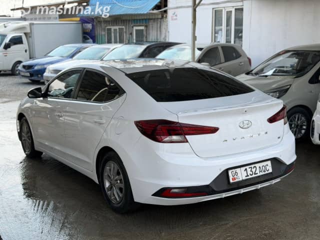Hyundai Avante VI Рестайлинг 1.6 CVT