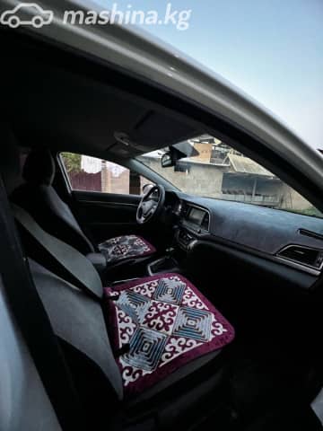 Hyundai Avante VI Рестайлинг 1.6 CVT