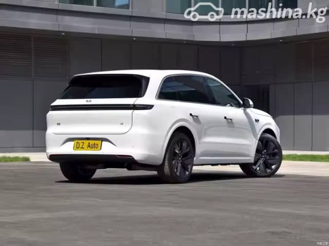 LiXiang L6 1.5hyb AT 4WD