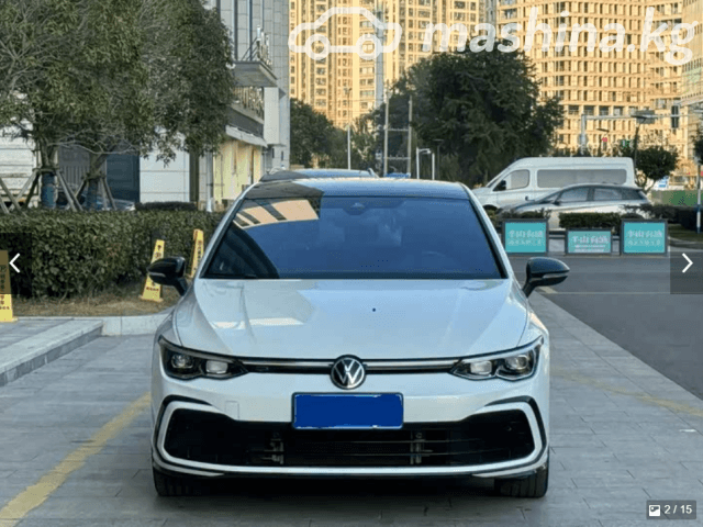 Volkswagen Golf VIII 1.4 AT