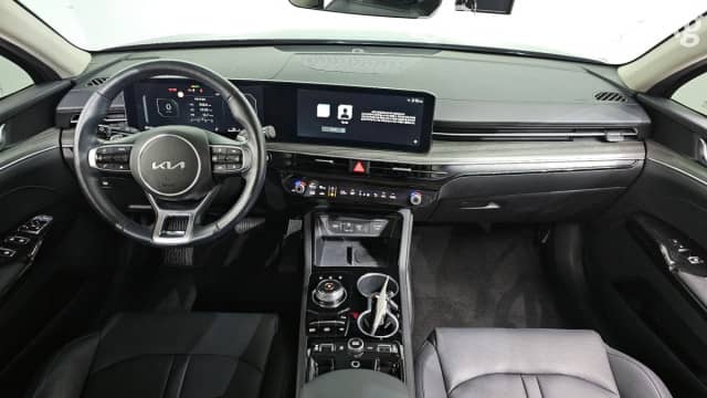 Kia K5 III Рестайлинг 2.0hyb AT
