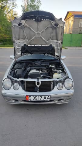 Mercedes-Benz E-Класс II (W210, S210) Рестайлинг 200 2.0 AT