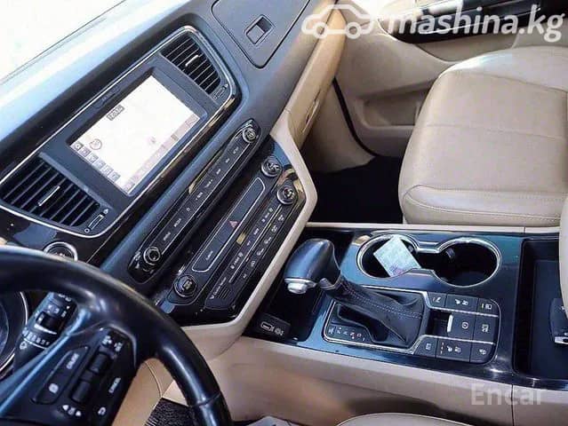 Kia Carnival III 2.2d AT