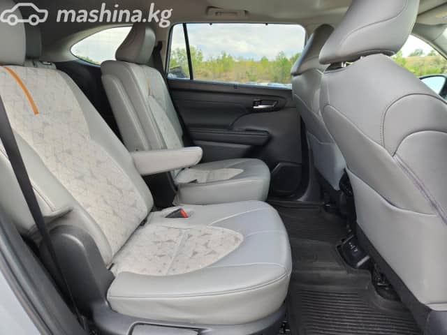 Toyota Highlander IV (U70) 2.5hyb AT 4WD