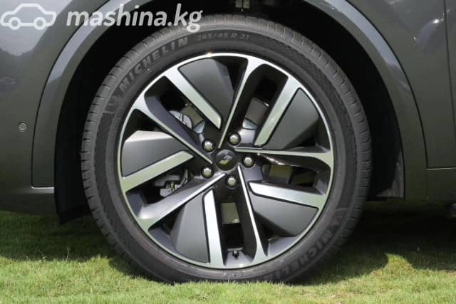 LiXiang L9 Рестайлинг 1.5hyb AT 4WD