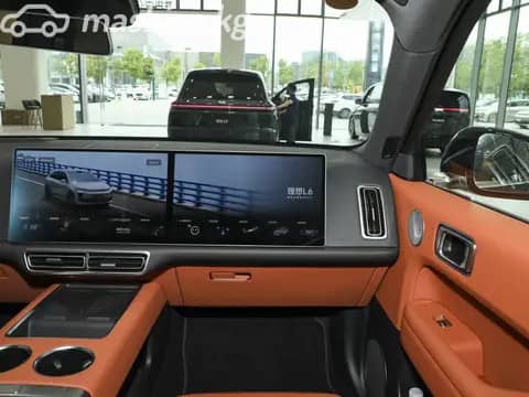 LiXiang L6 1.5hyb AT 4WD