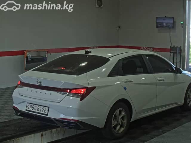 Hyundai Avante VII 1.6 AT