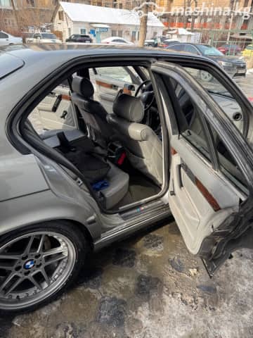 BMW 5 серии III (E34) 525i 2.5 MT