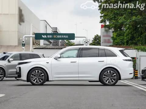 LiXiang L7 Рестайлинг 1.5hyb AT 4WD