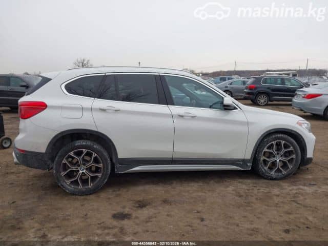 BMW X1 II (F48) Рестайлинг 28i xDrive 2.0 AT 4WD