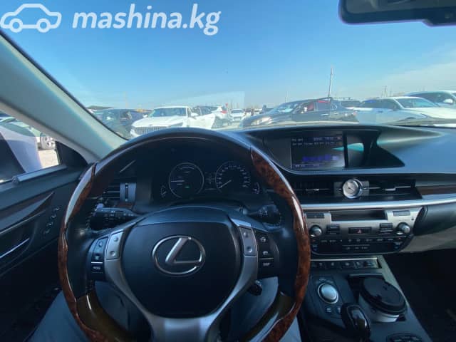 Lexus ES VI 300h 2.5hyb CVT