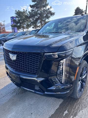 Cadillac Escalade V 6.2 AT 4WD