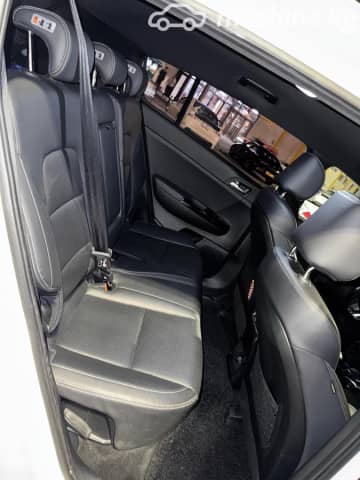 Kia Sportage IV Рестайлинг 2.0d AT