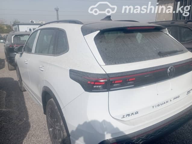 Volkswagen Tiguan III (China Market) 2.0 AMT 4WD