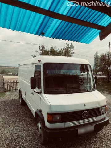 Mercedes-Benz 814