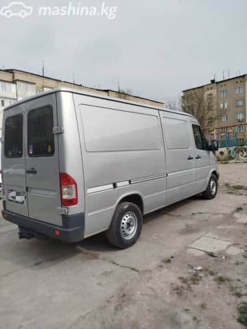 Mercedes-Benz Фургон (6х2)