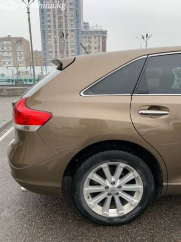 Toyota Venza I 2.7 AT 4WD