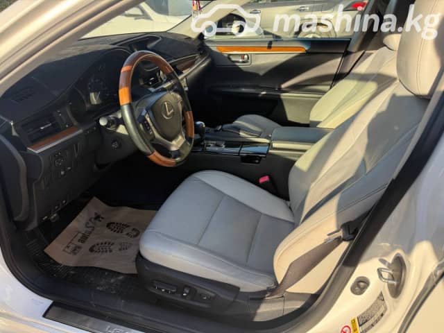 Lexus ES VI 300h 2.5hyb CVT