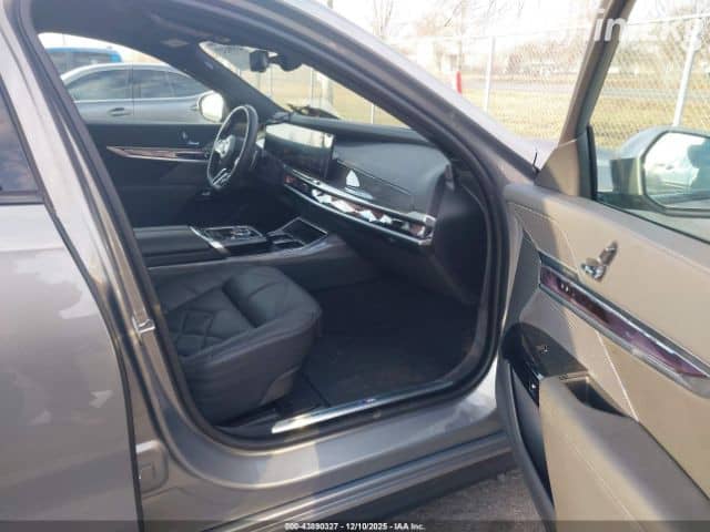 BMW 7 серии VII (G70) 740i 3.0 AT