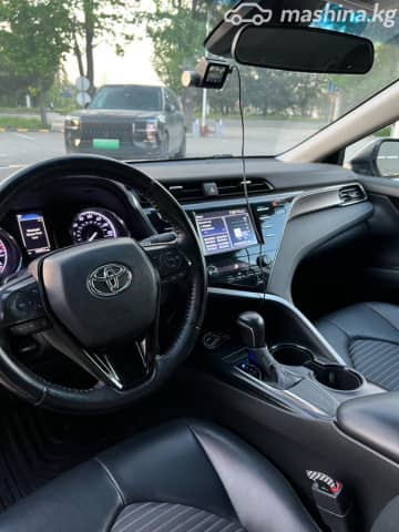 Toyota Camry VIII (XV70) 2.5 AT