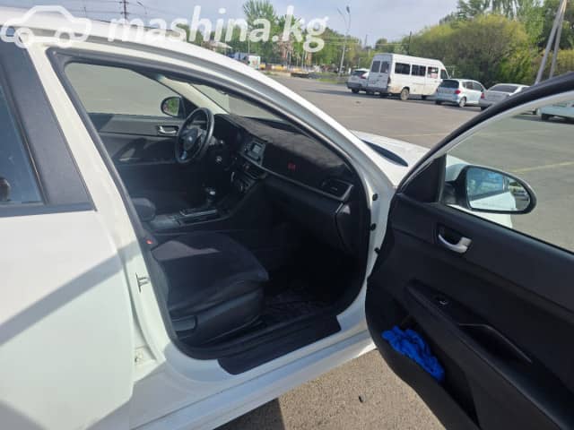 Kia K5 II 2.0 AT