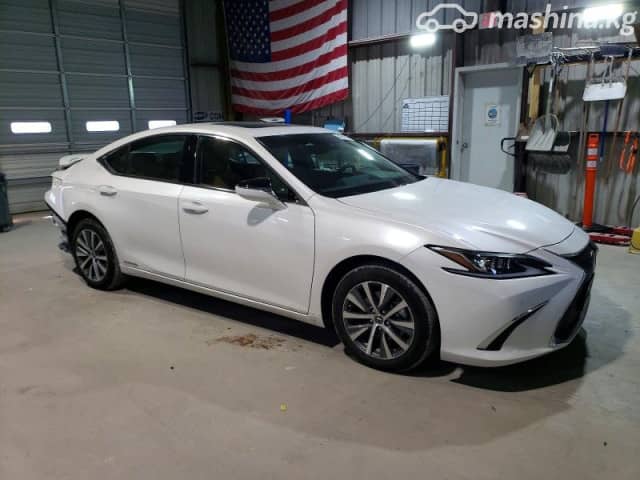 Lexus ES VII Рестайлинг 300h 2.5hyb CVT