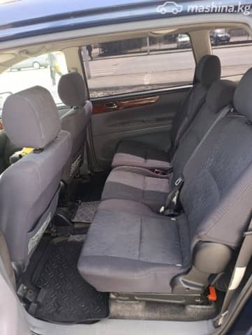 Toyota Avensis Verso 2.0 MT
