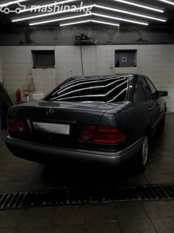 Mercedes-Benz E-Класс II (W210, S210) 230 2.3 AT
