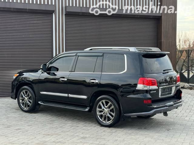 Lexus LX III 570 5.7 AT 4WD