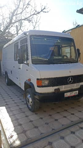 Mercedes-Benz Vario