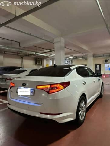 Kia K5 I 2.0 AT