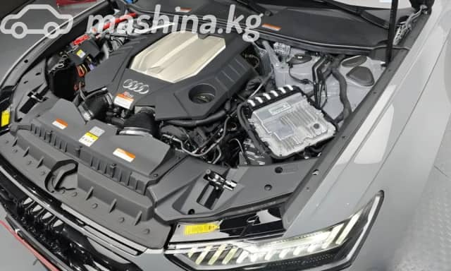 Audi RS 6 IV (C8) performance 4.0 AT 4WD