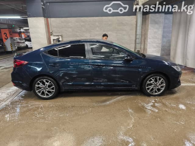 Hyundai Avante VI Рестайлинг 1.6 CVT