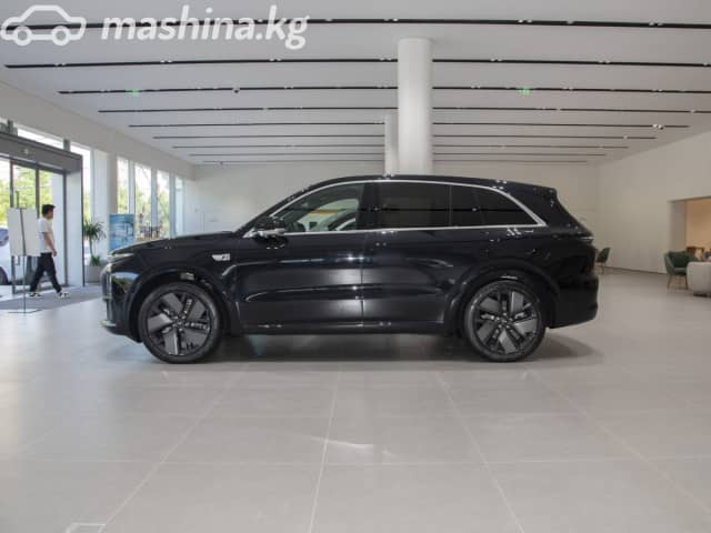 LiXiang L6 1.5hyb AT 4WD