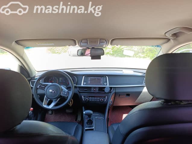 Kia K5 II 2.0 AT