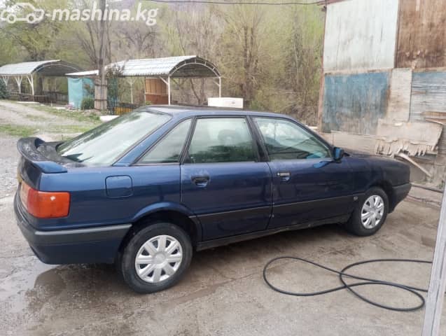 Audi 80 IV (B3) 1.8 MT