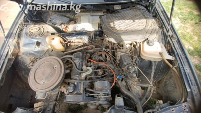 Audi 100 III (C3) 1.8 MT
