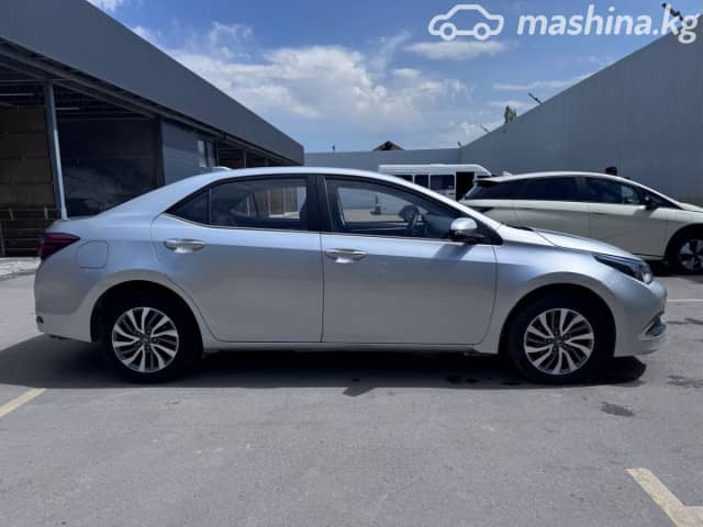 Toyota Corolla XI (E160, E170, E180) Рестайлинг 1 1.8hyb CVT