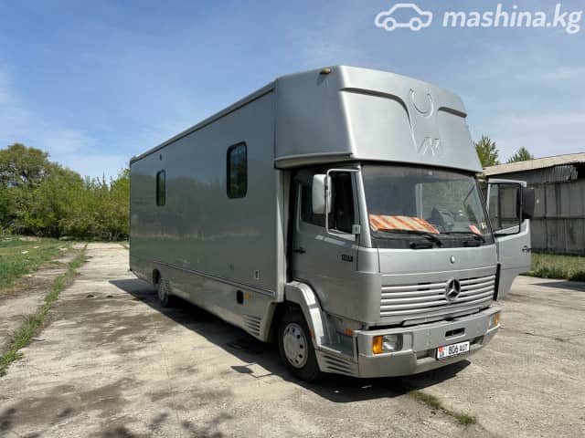 Mercedes-Benz 814