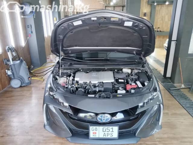 Toyota Prius IV (XW50) Prime 1.8hyb AT