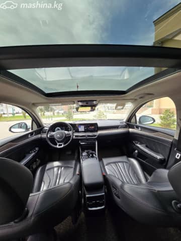 Kia K5 III 2.0 AT