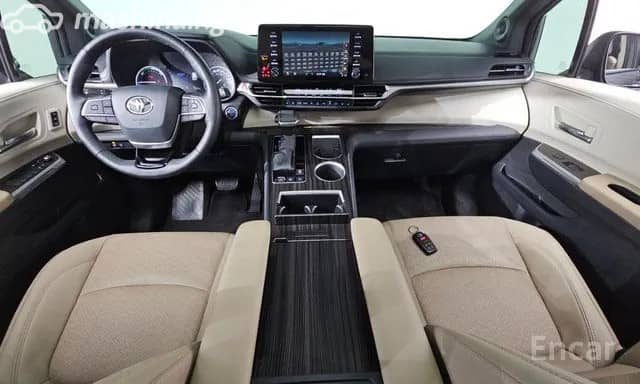 Toyota Sienna IV 2.5hyb AT