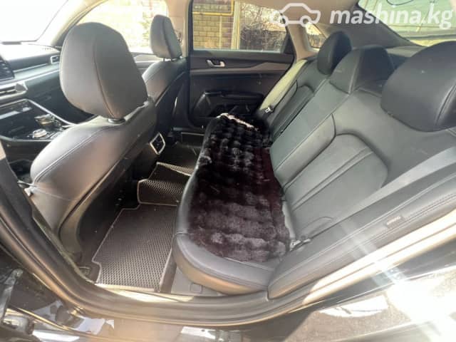 Kia K5 III LPi 2.0 AT