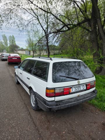 Volkswagen Passat B3 1.8 MT