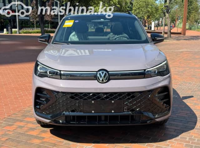 Volkswagen Tiguan III (China Market) 2.0 AMT