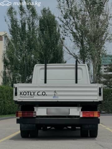 Mercedes-Benz Бортовой (4х2)
