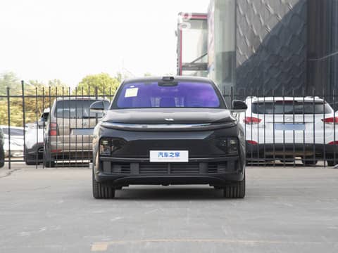 LiXiang L7 Рестайлинг 1.5hyb AT 4WD