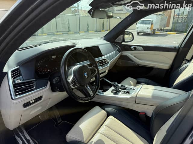 BMW X7 I (G07) M50i 4.4 AT 4WD